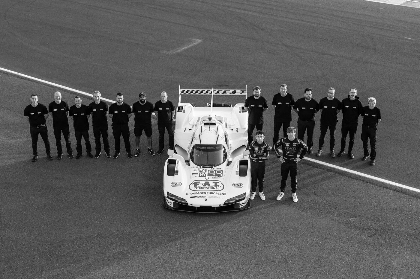 Porsche 963 on grid