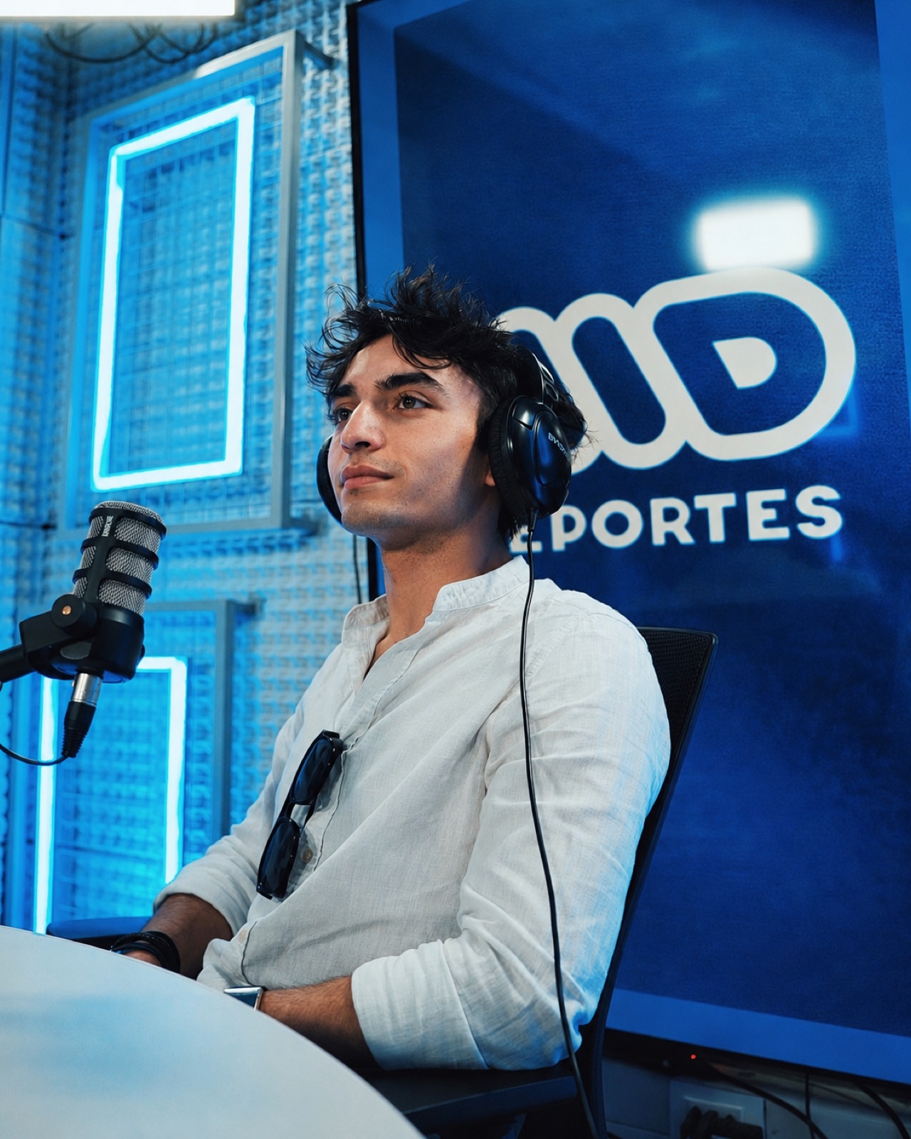 NP78 driver in Mega Deportes studio interview